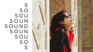 Woman wearing Bose Frames Alto