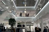 H & M