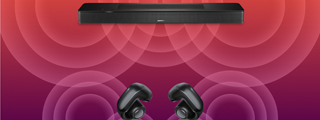 Pour un son surround personnalisé, il vous faut : un téléviseur, une barre de son intelligente Bose et des écouteurs oreilles libres Bose Ultra.