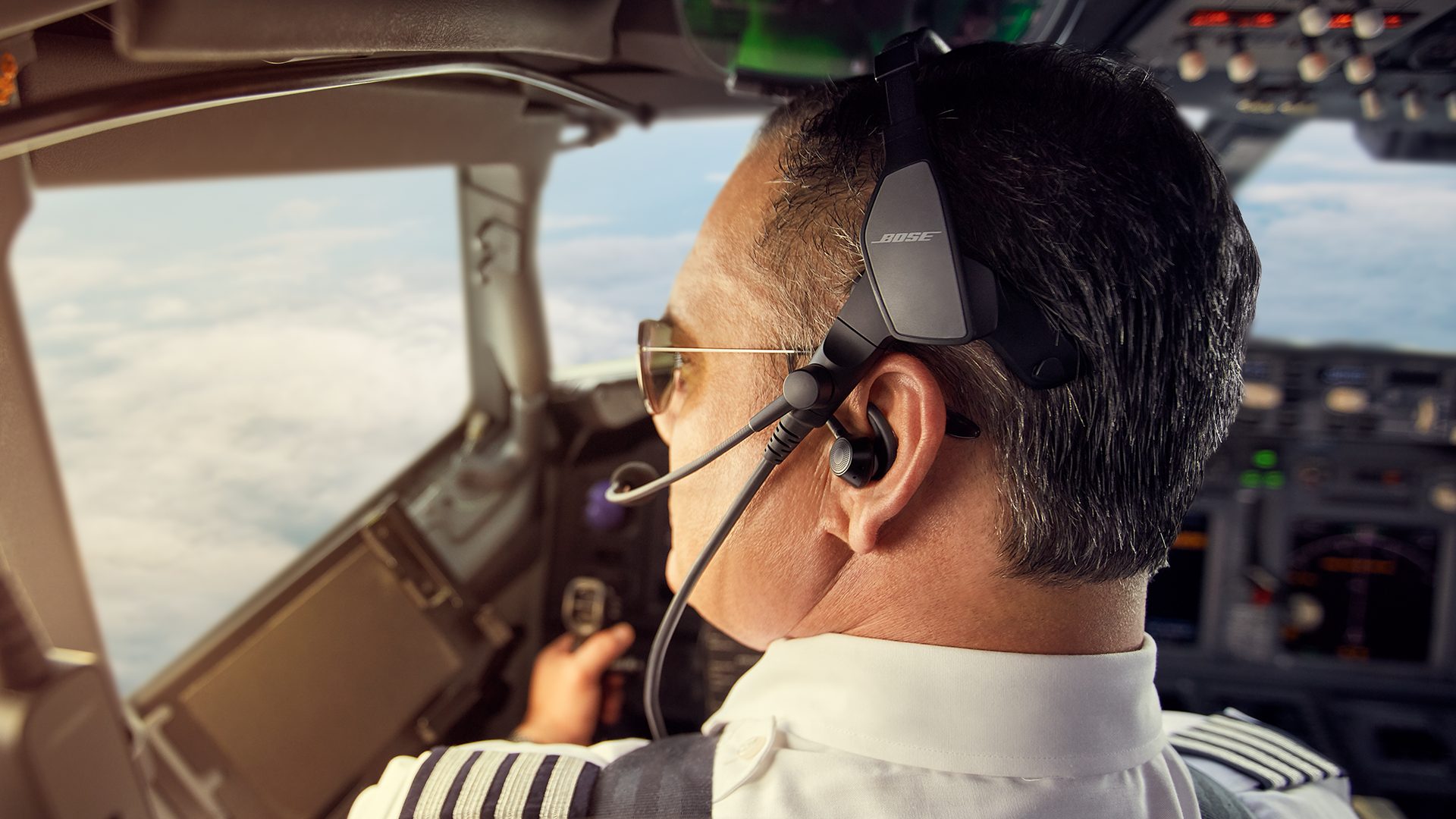 ProFlight wireless aviation headset for pilots Bose