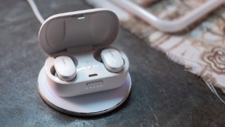 Bose QuietComfort - Auriculares inalámbricos Bluetooth con cancelación de  ruido, esteatita (renovados)