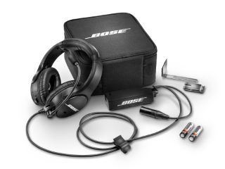 Casque SoundComm B40, étui de transport, câble, support de fixation pour ceinture, clip de ceinture et piles