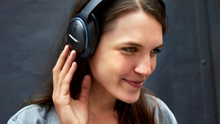 Bose AE2 Audífonos que se ubican alrededor del oído. Sin micrófono Negro,  Plateado