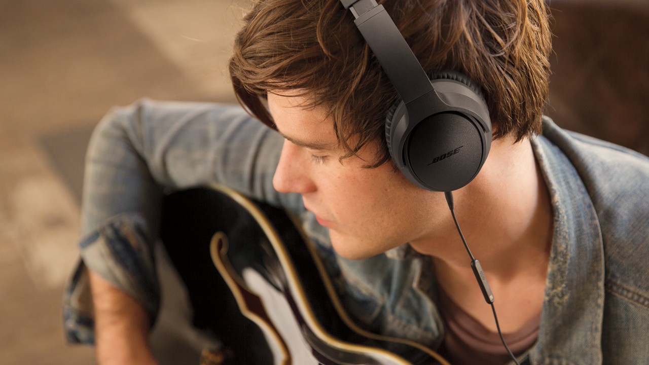 Bose SoundTrue around-ear headphones II - Apple devices ヘッドホン チャコールブラック Bose SoundTrue Around-Ear II Wired Headphones Headband