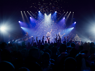 Jakob Nowell with the Diamond 60th Edition Bose QuietComfort Ultra Headphones around his neck